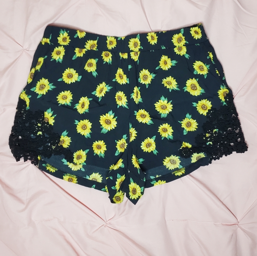 Small forever21 shorts